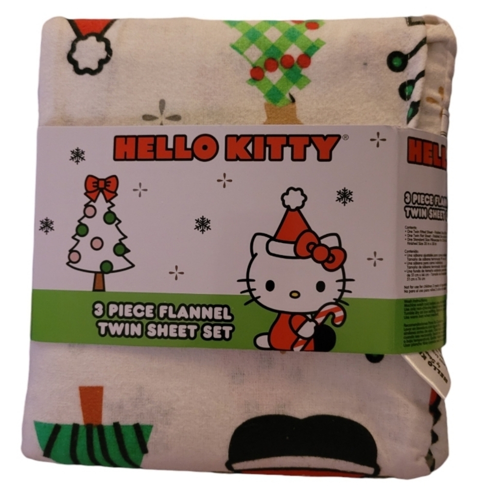 NWT Hello Kitty Flannel Sheet Set